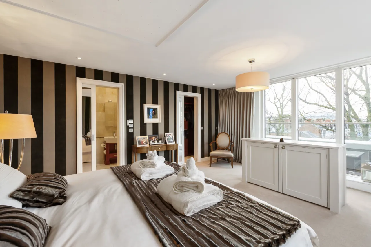 Photo of Penthouse, 70/80 Shrewsbury Square,, Ballsbridge, Dublin 4, D04 HH02