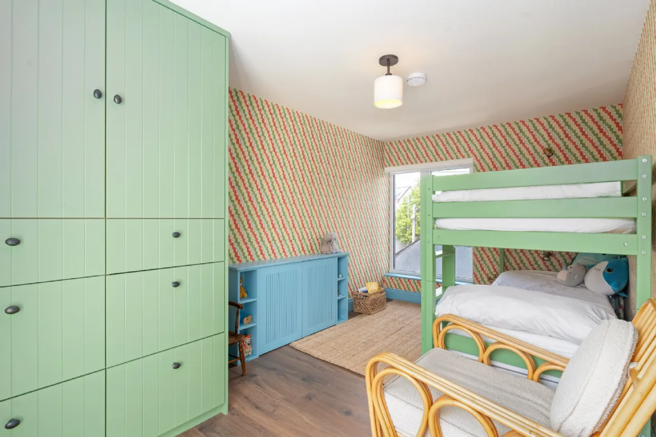 Photo of 1 Seaview, Pembroke Street, Irishtown, Dublin 4, D04 V2R3