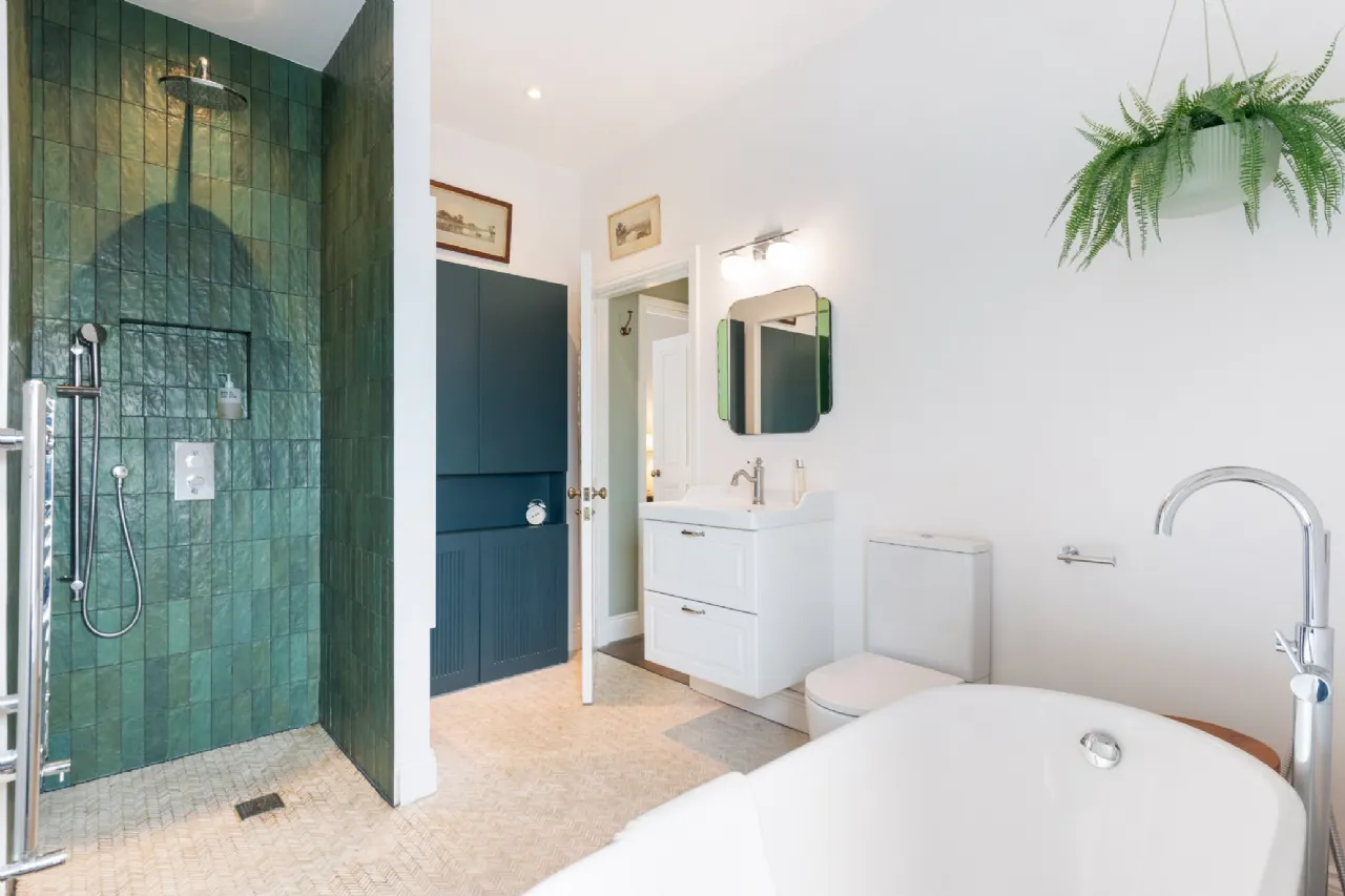 Photo of 1 Seaview, Pembroke Street, Irishtown, Dublin 4, D04 V2R3