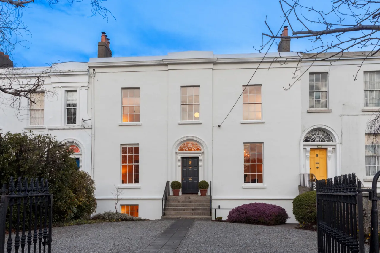 Photo of 17 Lower Prince Edward Terrace, Carysfort Avenue, Blackrock, Co Dublin, A94 K6R9