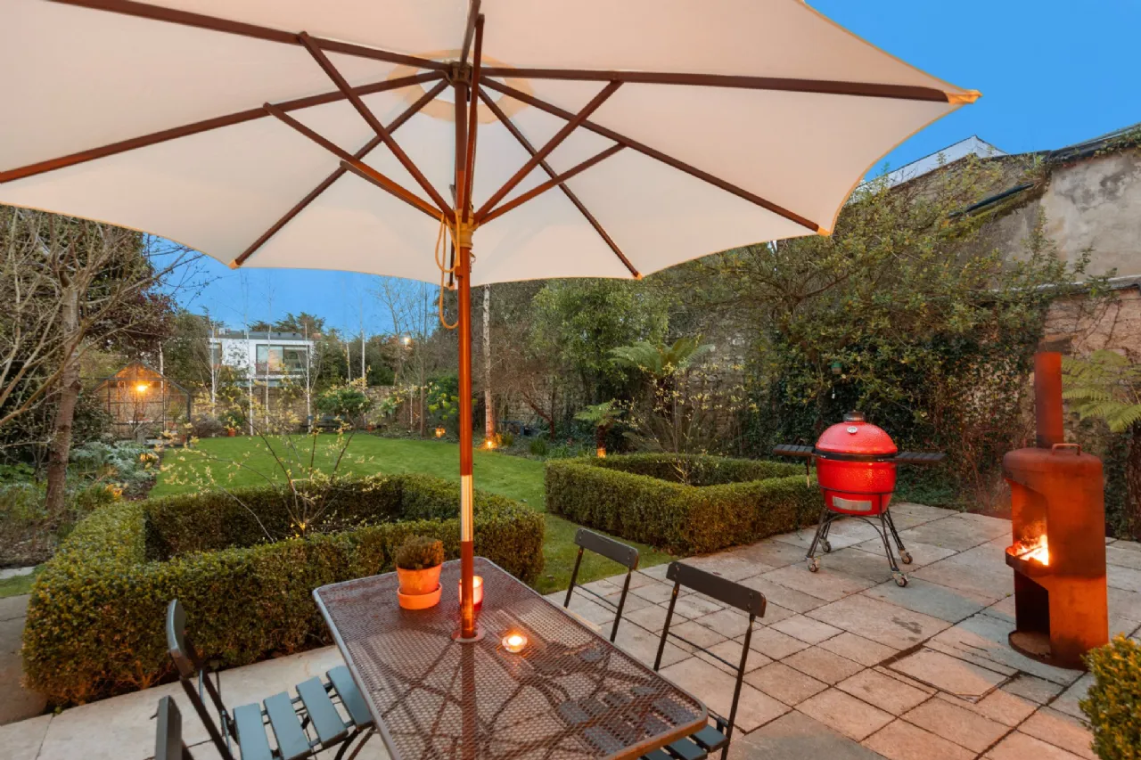 Photo of 17 Lower Prince Edward Terrace, Carysfort Avenue, Blackrock, Co Dublin, A94 K6R9