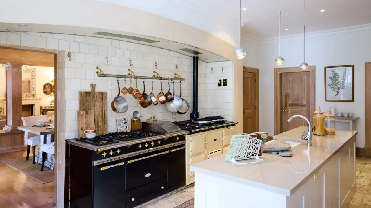 Photo of Weavers Hall, Plunkett Avenue, Westminster Road, Foxrock, Dublin 18, D18 A3C2