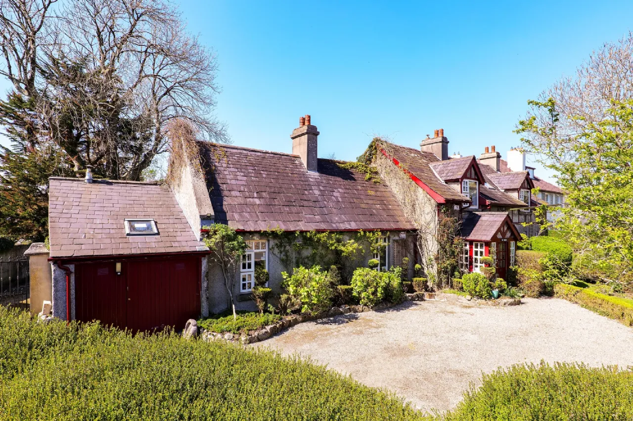 Photo of The Shielingq, 20 Lenaboy Park, Salthill, Galway, H91 VHX3