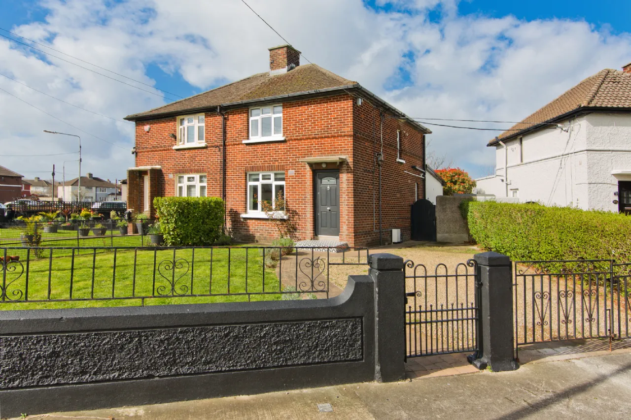 Photo of 122 Dolphin Road, Drimnagh, Dublin 12, D12HX67