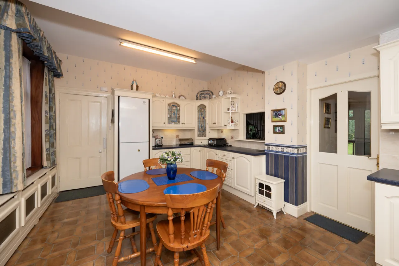 Photo of Glenair, Western Road, Cork, T12V6K4
