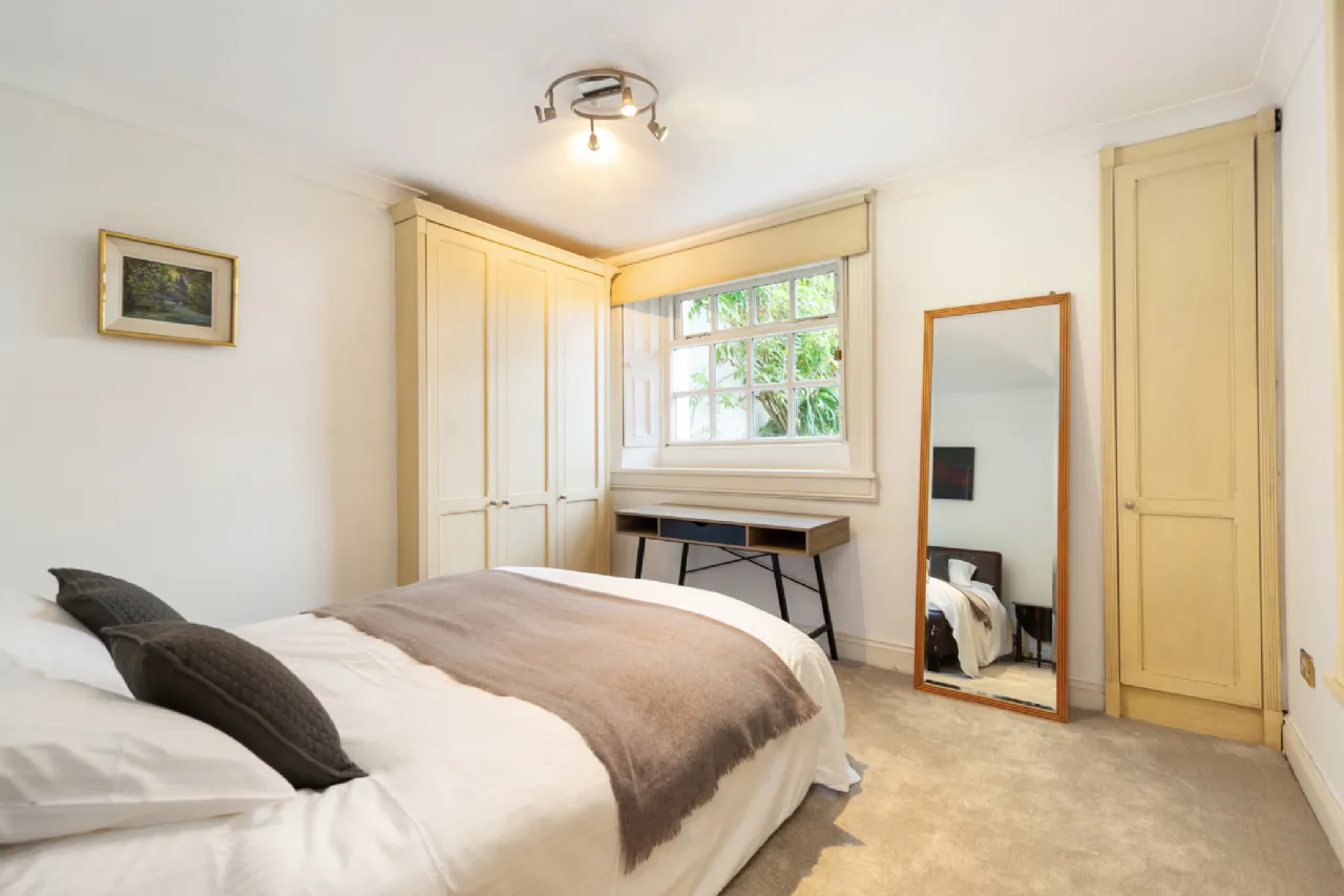 Photo of Strand Lodge, 5 Strand Road, Sandymount, Dublin 4, D04 X461