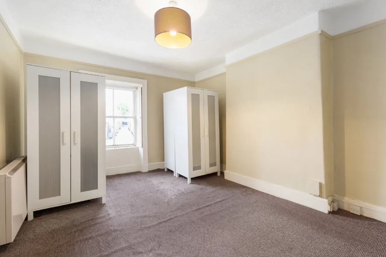 Photo of 11 Eastmoreland Place, Dublin 4, D04 XV18