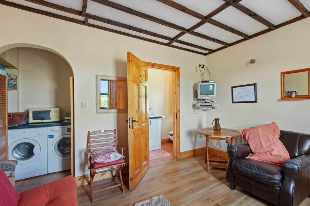 Photo of An Naomhóg, Inchinattin, Rosscarbery, Co Cork, P85 XW11