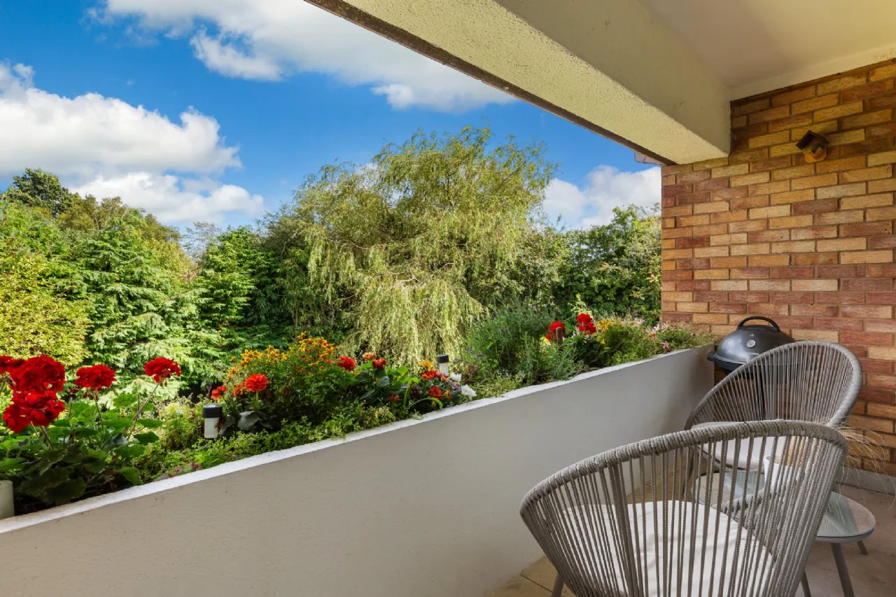 Photo of 11 Denewood, Beechpark Avenue, Castleknock, Dublin 15, D15 EY91